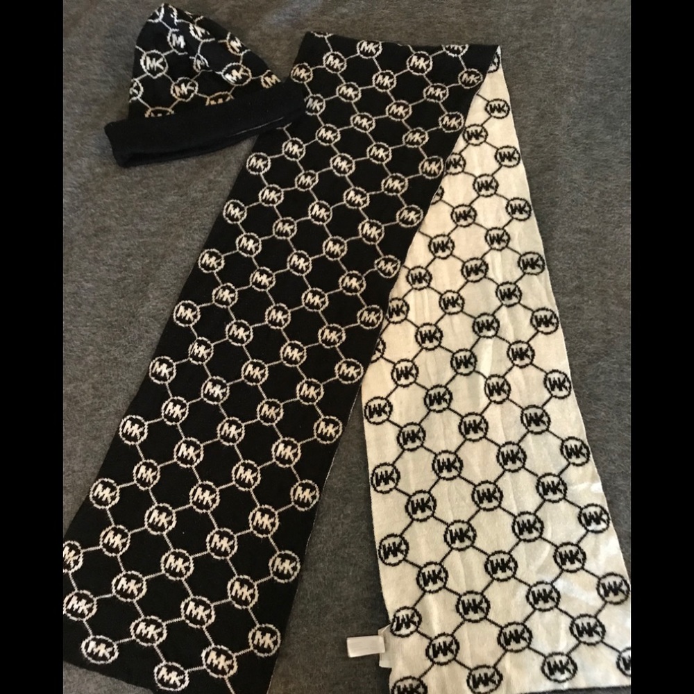 Michael Kors scarf w/matching hat